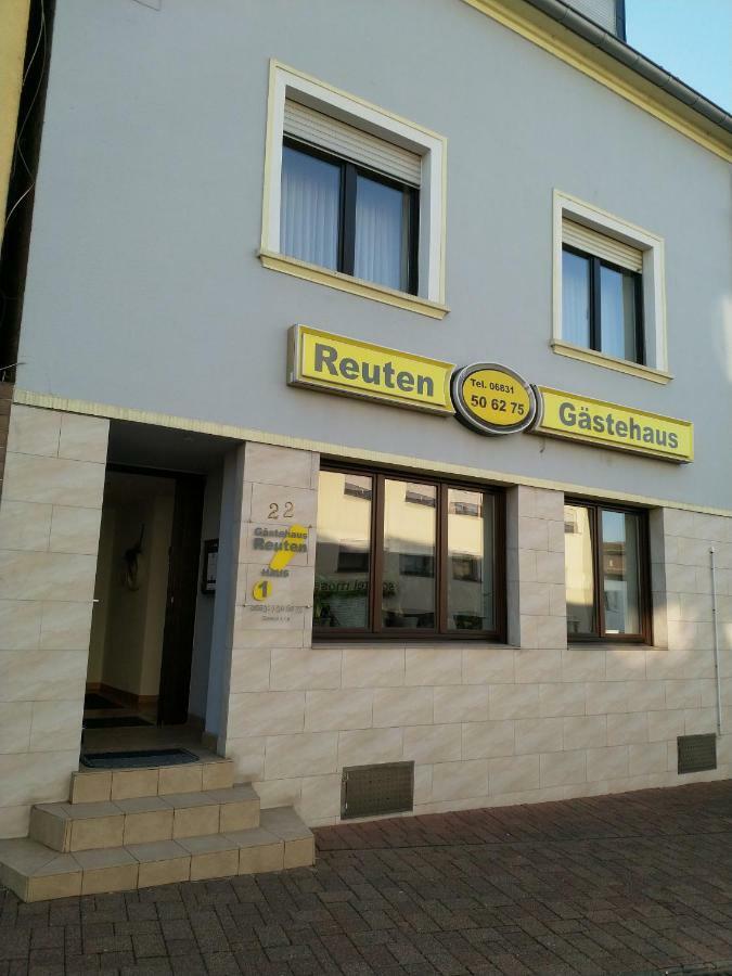Gastehaus Reuten Bed and Breakfast Ensdorf Exterior foto